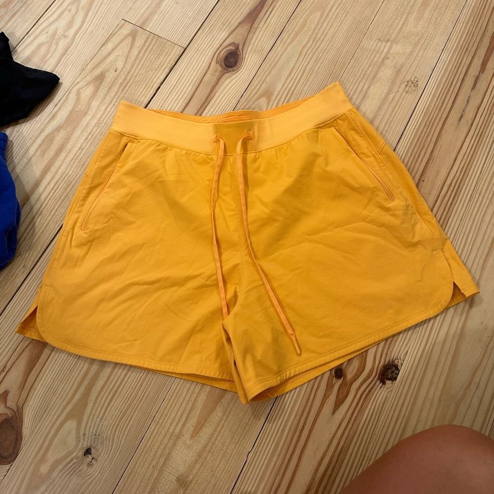 Lululemon License to Train HR Shorts